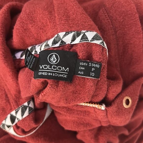 Volcom Lived In Lounge Maroon Onesie Size Small - Picture 5 of 5